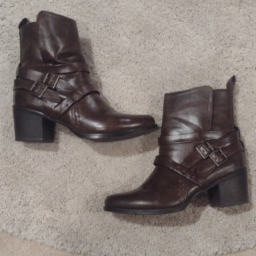 NEW Pierre Dumas Faux Leather Brown Heeled Boots.